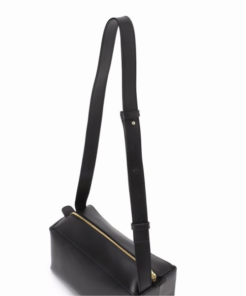 LA SCAIA rectangle shoulder LA FRAMeWORK