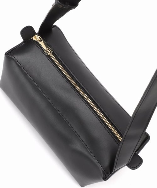 LA SCAIA rectangle shoulder LA FRAMeWORK