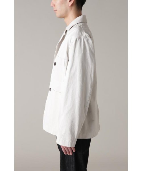 WASHED COMPACT COTTON 商品説明コットンの双糸を使用した高密度で丈夫なツイル素材のジャケット。光沢と張りがありながらも、リラックス感のあるヴィンテージライクな風合いが特徴 Q2561146090(19734円)