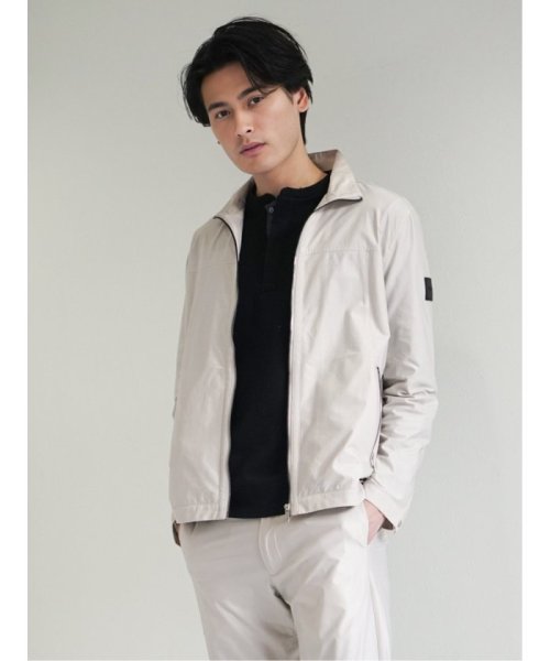 ブライトニット スタンドブルゾン(セットアップ可能) メンズ ブルゾン ライトアウター コート ビジネス カジュアル アウター 通勤 仕事 厚手 薄手 軽い 軽 商品説明レノマ オム/renoma HOMMEブライトニット スタンドブルゾン(セットアップ可能)■素材特徴ポリエステル糸を使用した薄手のスト B1331275261(10189円)