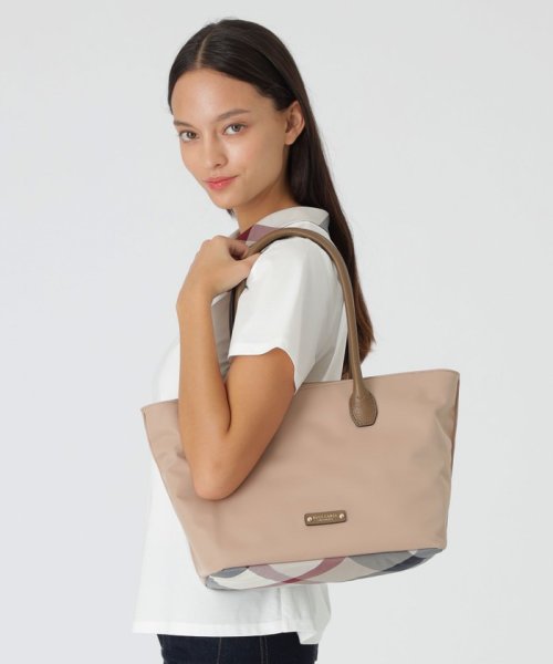 パーシャルクレストブリッジチェックナイロントート 