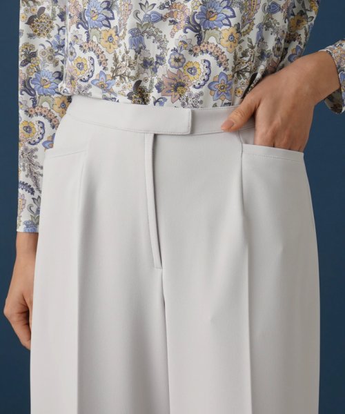 ワイドクロップドパンツ B80