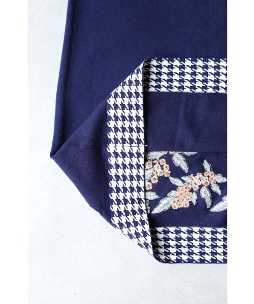 CAWAII(カワイイ)/贅沢に施した花刺繍のニットミディアムワンピース/img04
