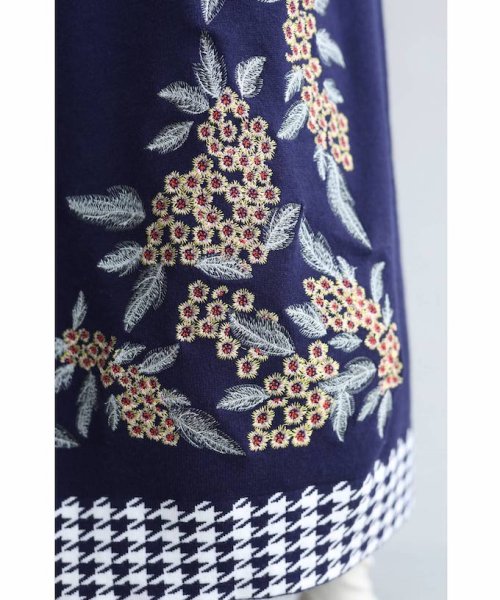 CAWAII(カワイイ)/贅沢に施した花刺繍のニットミディアムワンピース/img22