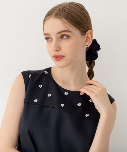 【APPLAUDIR】ノーブルサテン ビジューデザインドレス APPLAUDIR アプロディール ノーブルサテン