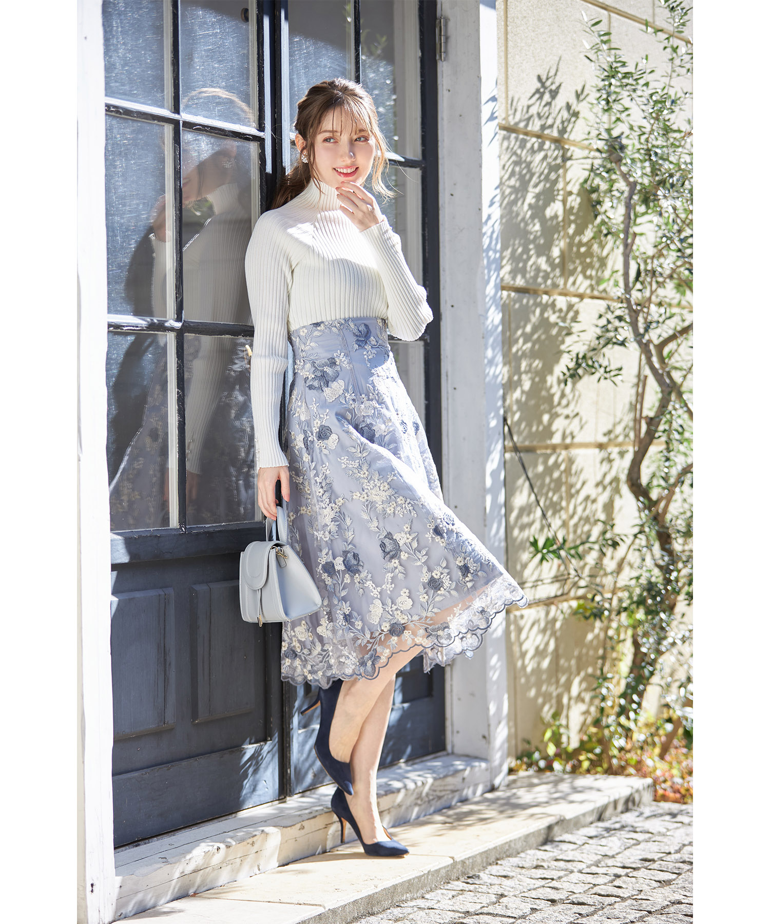 美品 トッカ 花刺繍 ワンピース ドレス 大きいサイズ レース フラワー フレア