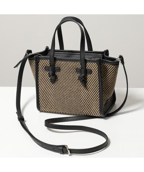 GIANNI CHIARINI BS 8065 SPIGA SE マルチェッラ ハンドバッグ 商品説明バティック調の総柄が特徴的なウール素材のハンドバッグ。コロンと G1403770572(10718円)