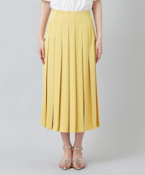 サテンプリーツスカート 