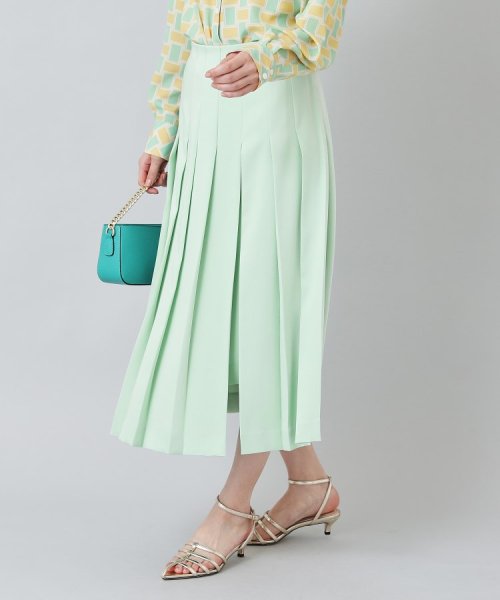 サテンプリーツスカート 