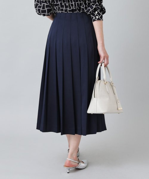 サテンプリーツスカート 