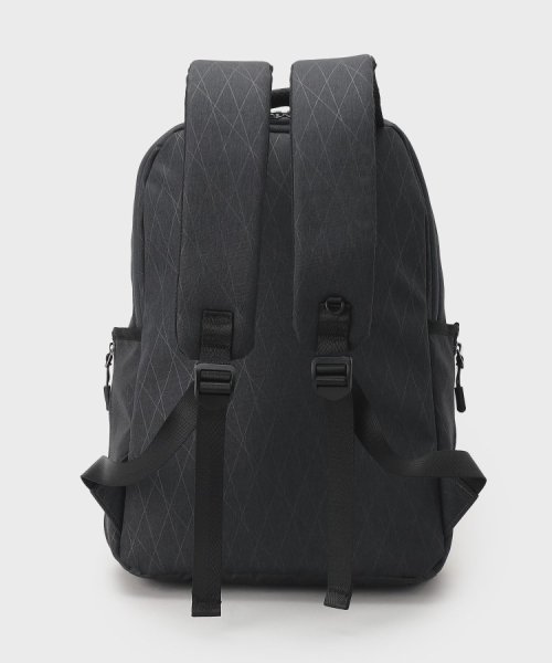 【多機能・軽量】シャドーライン リュック 軽くて