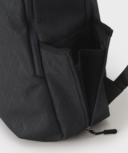 【多機能・軽量】シャドーライン リュック 軽くて