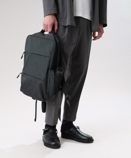 【軽量】ONOFF シャドーライン バックパック 軽くて