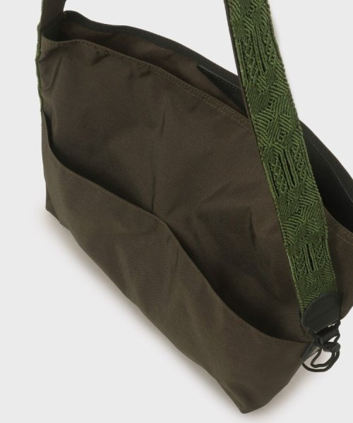 【OJO DE MEX】 Sacoche L DE MEX