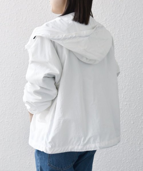 SHIPS any WOMEN(シップス　エニィ　ウィメン)/【SHIPS any別注】ALTUS MOUNTAIN GEAR:〈洗濯機可能〉ナイロン フード パーカー 24SS/img01