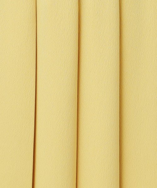 サテンプリーツスカート 