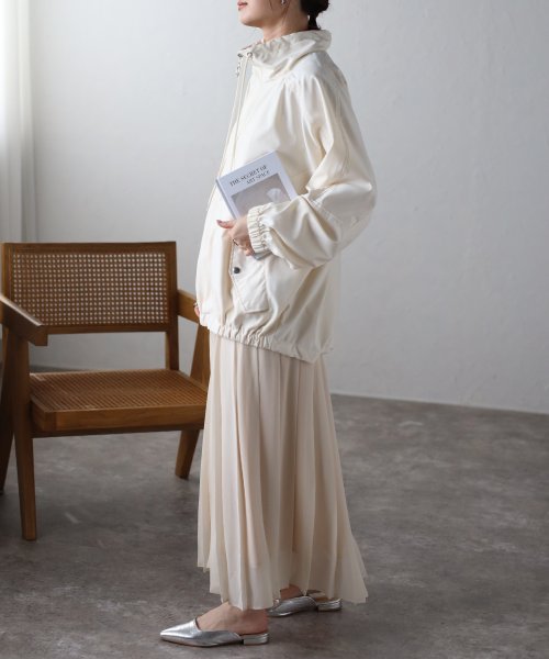 オーバーサイズトラックジャケット レディース アウター 春 ナイロンジャケット ライトアウター 新作 人気・おすすめ｜使いやすい・旅行におすすめ 品質保証 全国発送 日本国内発送・最短翌日お届け