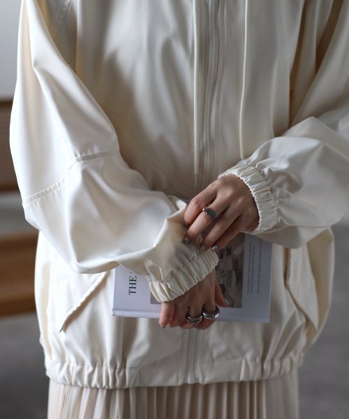 オーバーサイズトラックジャケット レディース アウター 春 ナイロンジャケット ライトアウター 新作 人気・おすすめ｜使いやすい・旅行におすすめ 品質保証 全国発送 日本国内発送・最短翌日お届け