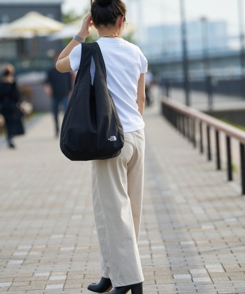 THE NORTH FACE(ザノースフェイス)/THE NORTH FACE ノースフェイス TNF SHOPPER BAG S ショッパー バッグ トート バッグ A4可/img01