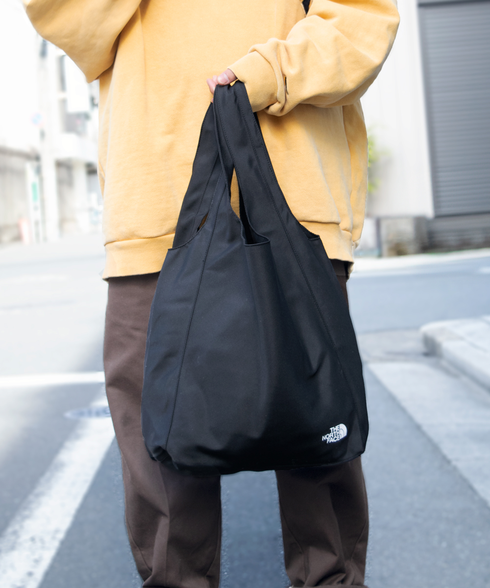 THE NORTH FACE ノースフェイス TNF SHOPPER BAG S ショッパー バッグ トート バッグ A4可(505895286) |  ザノースフェイス(THE NORTH FACE) - MAGASEEK