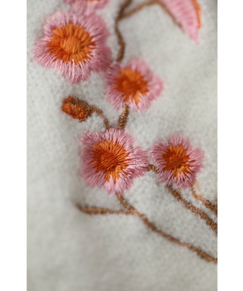 CAWAII(カワイイ)/春を呼ぶ桜刺繍スリーブのニットプルオーバートップス/img01
