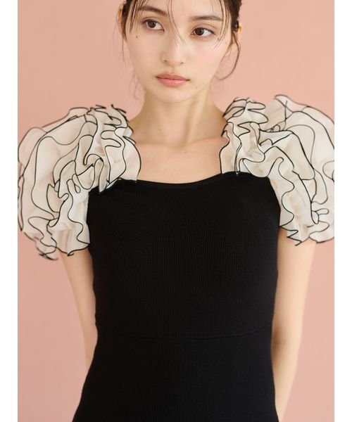 イントリケートフリルコンビニットワンピース 予めご了承ください