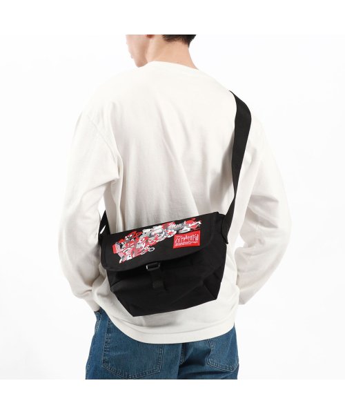 Manhattan Portage(マンハッタンポーテージ)/日本正規品 マンハッタンポーテージ ショルダーバッグ 斜めがけ Manhattan Portage ナイロン B5 限定 撥水 MP1605JRART23/img01