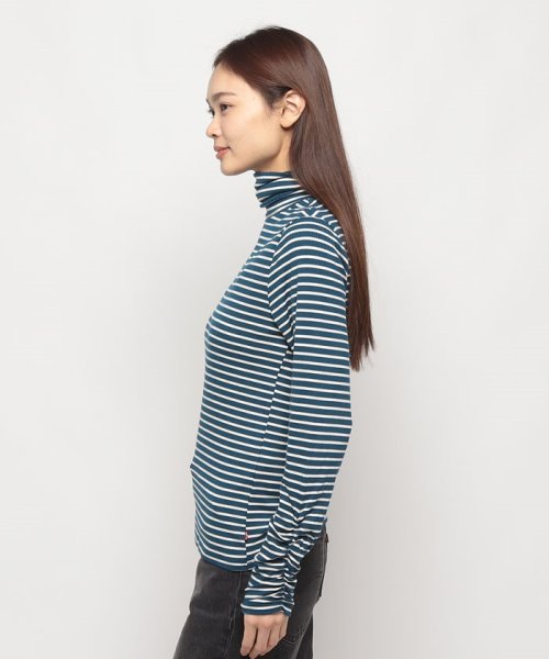 LEVI’S OUTLET(リーバイスアウトレット)/RUSCHED TURTLENECK DILL STRIPE GIBRALTER SEA/img01