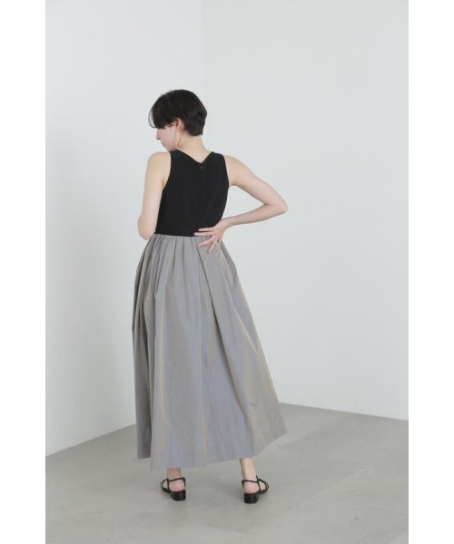 タックドッキングタックドレス 