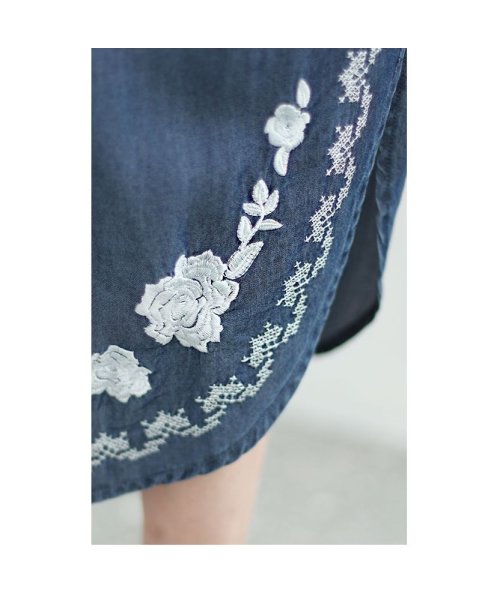 Sawa a la mode(サワアラモード)/レディース 大人 上品 優美な薔薇刺繍のワイドデニムパンツ/img09