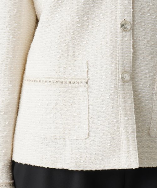 ノーカラージャケット 