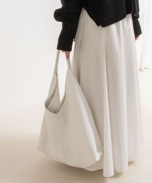 【AULENTTI/ オーレンティ】◇【WEB限定】チェーンミニバッグ付きワンショルダーバッグ WEB限定