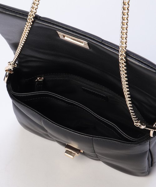 チェーンショルダーバッグ 