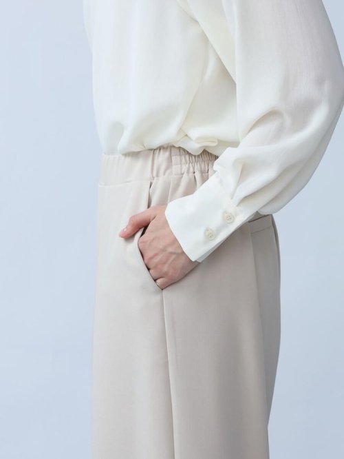 フロントタックワイドストレートパンツ