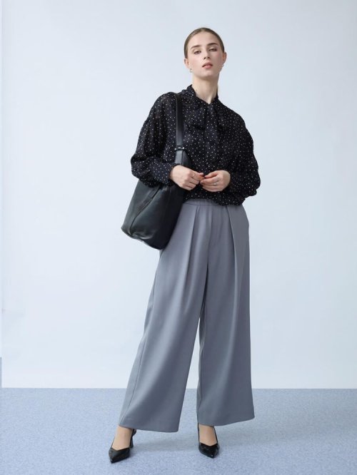 フロントタックワイドストレートパンツ