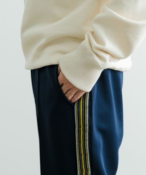 ITEMS URBANRESEARCH(アイテムズアーバンリサーチ（メンズ）)/ddp　Line Track Wide Pants/img16