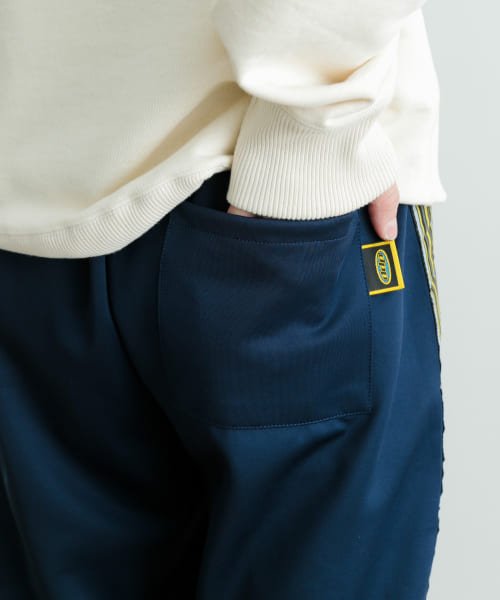ITEMS URBANRESEARCH(アイテムズアーバンリサーチ（メンズ）)/ddp　Line Track Wide Pants/img17