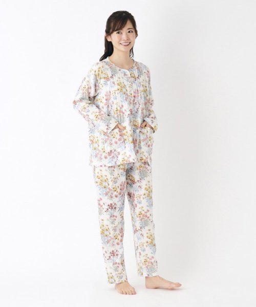  LAURA ASHLEY(ローラアシュレイ)/【GIFTにおすすめ】メーガン柄 ダブルガーゼ ルームトップス/img02