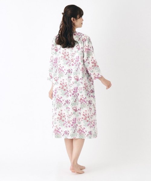  LAURA ASHLEY(ローラアシュレイ)/【GIFTにおすすめ】メーガン柄 ダブルガーゼ ルームドレス/img07