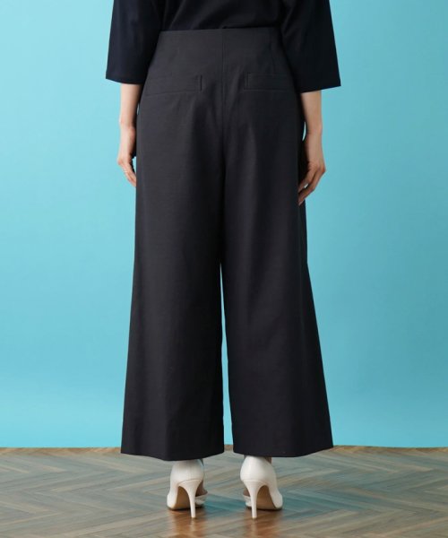 ワイドクロップドパンツ 