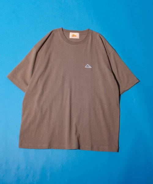 GLOSTER(GLOSTER)/【限定展開】【KELTY×GLOSTER】別注 バックタイポロゴプリントTシャツ ワンポイントワッペン/img05