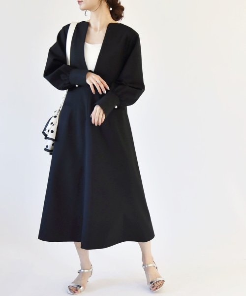 quaranciel:〈洗濯機可能〉ディープ Vネック フレア ワンピース quaranciel