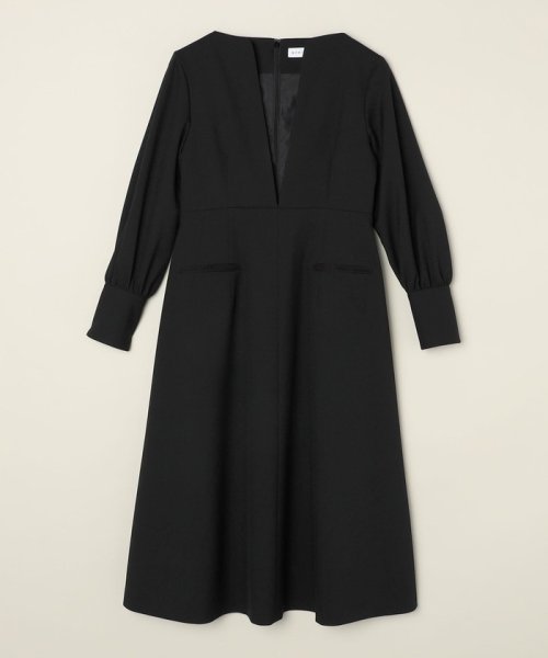 quaranciel:〈洗濯機可能〉ディープ Vネック フレア ワンピース quaranciel