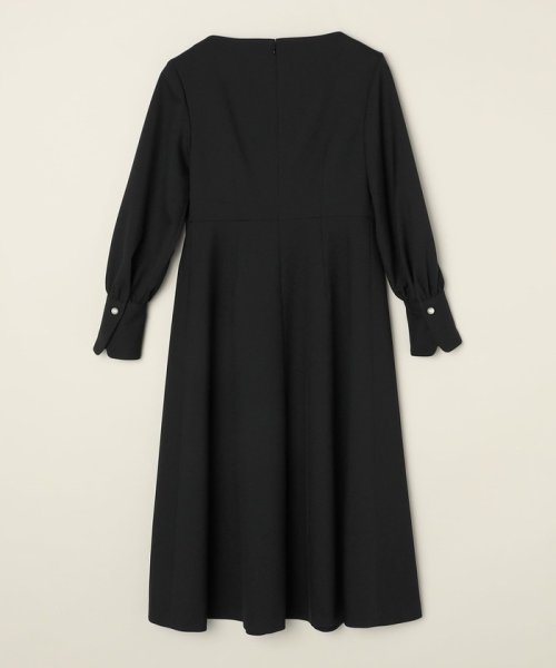 quaranciel:〈洗濯機可能〉ディープ Vネック フレア ワンピース quaranciel