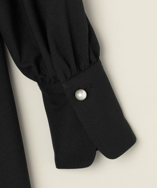 quaranciel:〈洗濯機可能〉ディープ Vネック フレア ワンピース quaranciel