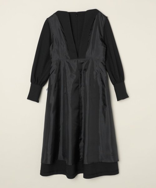 quaranciel:〈洗濯機可能〉ディープ Vネック フレア ワンピース quaranciel