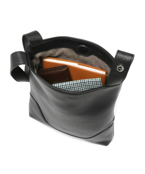 ペッレモルビダ トートバッグ PELLE MORBIDA 縦型 本革 小さめ A5 日本製 ワンハンドル ハンドバッグ Maiden Voyage MB074 