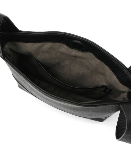 ペッレモルビダ トートバッグ PELLE MORBIDA 縦型 本革 小さめ A5 日本製 ワンハンドル ハンドバッグ Maiden Voyage MB074 