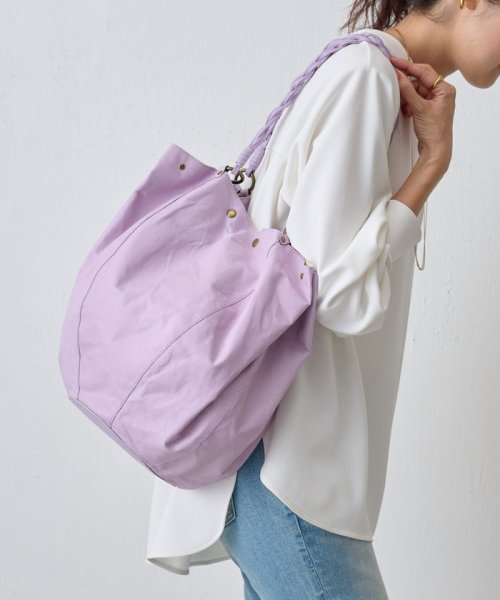 《新色追加予約》チューリップバッグ 個体それぞれの地肌のムラや傷そのままを表情として使用していますので 一点一点風合いが異なります ご了承くださいませ