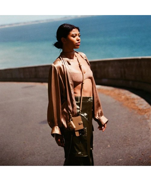 BANDOLIER バンドリヤー iPhone 15 15Pro iPhone 15 Pro Max スマホケース スマホショルダー 携帯 アイフォン メンズ 雑貨・インテリア Y1391656549 (10725円)